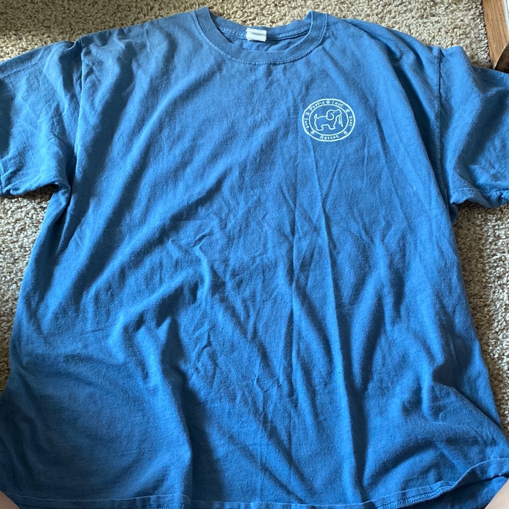 I’m selling this puppy love shirt!